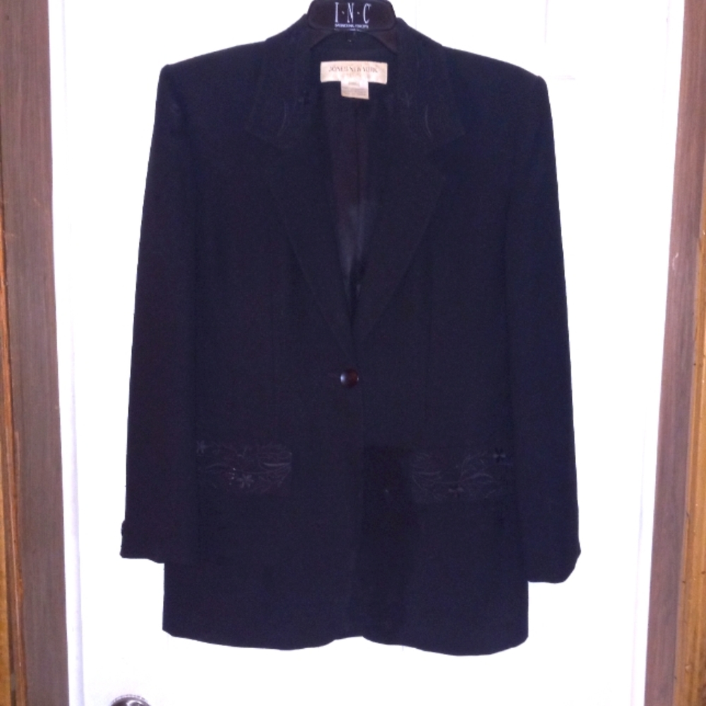 Black dress blazer jacket with embroidery